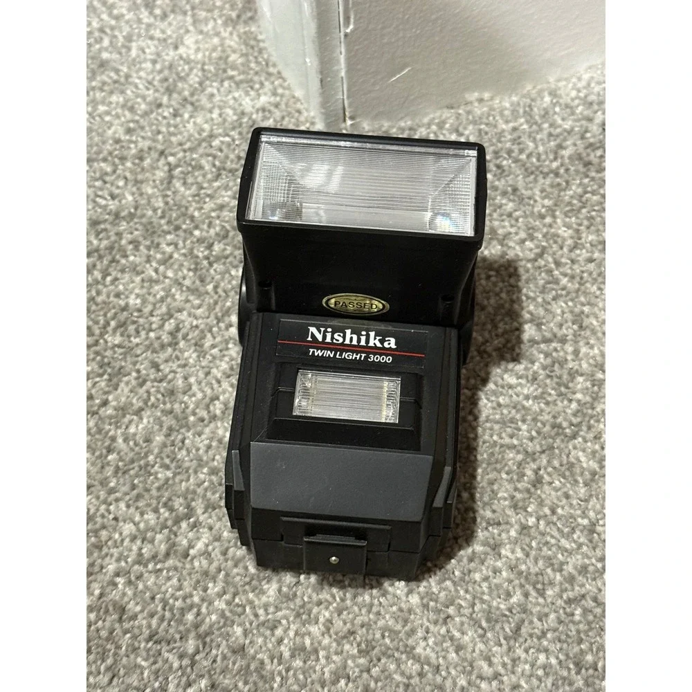 Nishika Twin Light 3000 Flash for N8000 3D Camera Tilt Head Dual Flash Black
